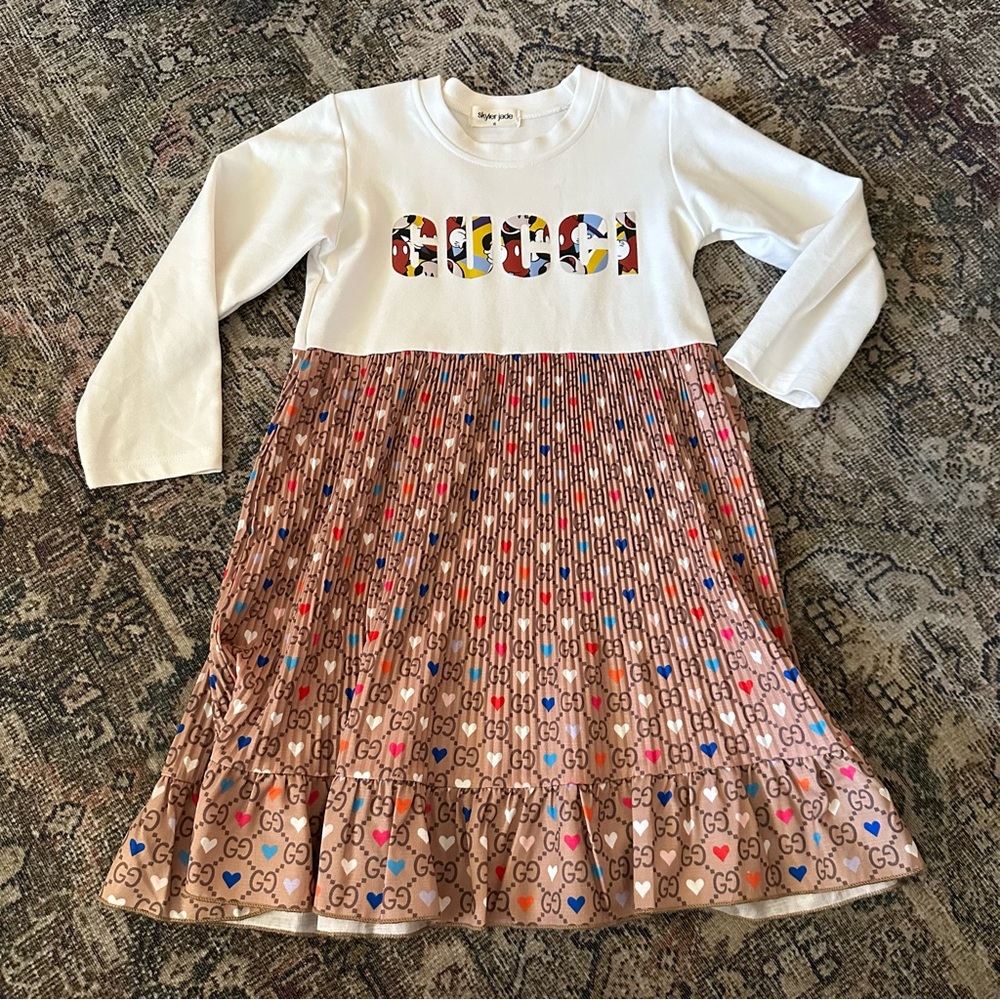 Girls dress